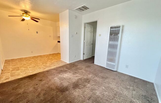 1 bed, 1 bath, 500 sqft, $715, Unit Unit 27