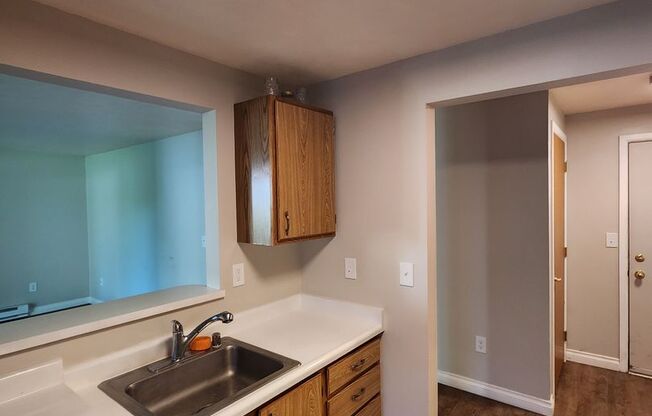 2 beds, 1 bath, 914 sqft, $1,345, Unit G-80
