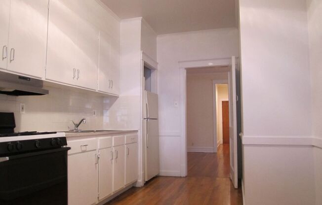 1 bed, 1 bath, 580 sqft, $1,700