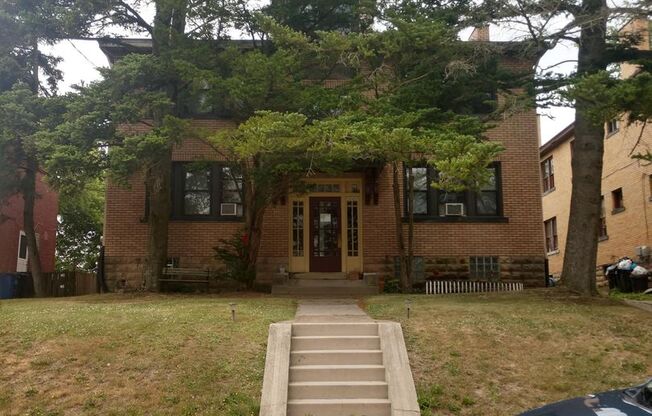 226 Sunnyland Avenue