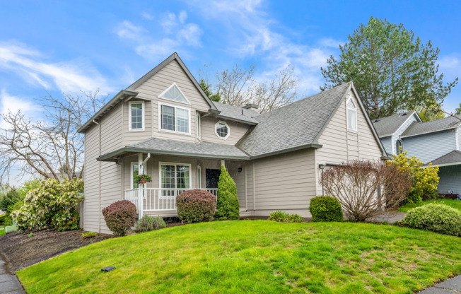 This Beautiful Home, Ideally Situated On A Corner Lot, In The Summerlake Neighborhood Near Progress Ridge Is A Must-See!