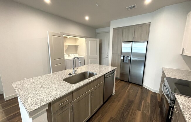 2911 CENTRAL EXPY