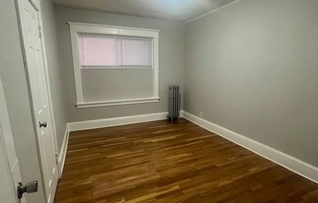 3 beds, 1 bath, $1,775, Unit 10 Marengo Unit #3L