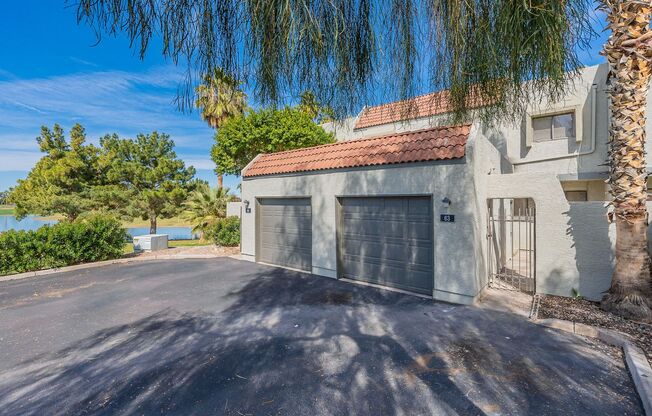 3 beds, 2.5 baths, $2,250