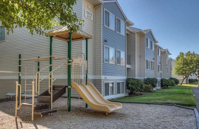 Play Area at Oak Hill Apartments, Portland, 97229