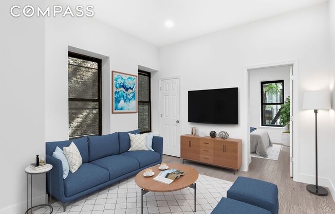 214 E 82 ST