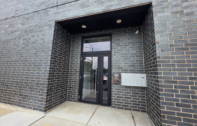 1203 W Augusta Blvd