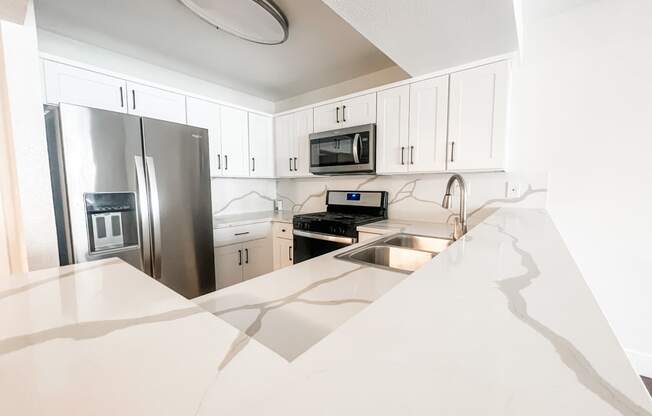 White Quartz Countertop