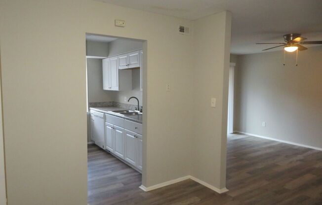 2 beds, 1.5 baths, $1,350, Unit 02F