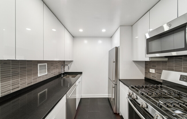 1 bed, 1 bath, $3,850, Unit C12J