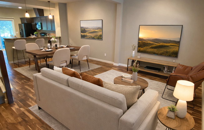 907Cher - Viking Inv, LLC