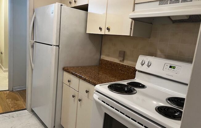 1 bed, 1 bath, $1,400