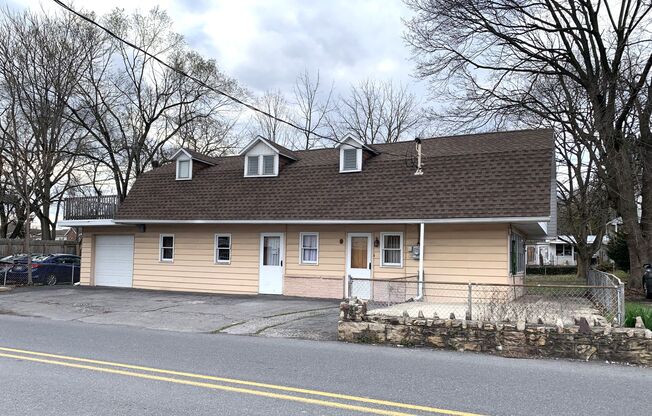 Charming single-family home just a short walk from Shippensburg University!