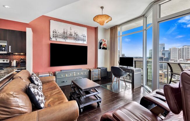 Fully Furnished 15th Floor Condo At Icon In The Gulch