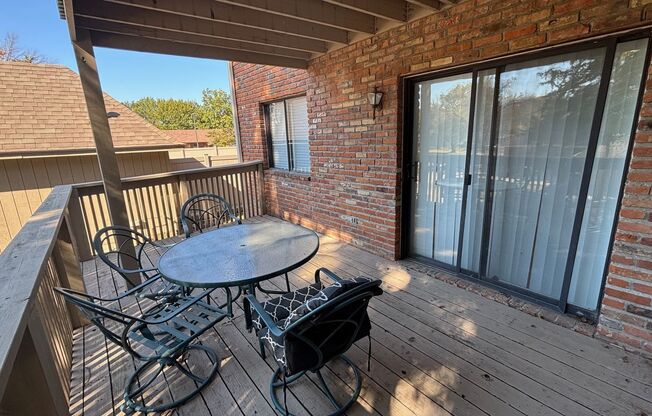 4 beds, 3.5 baths, $2,200, Unit Unit 22