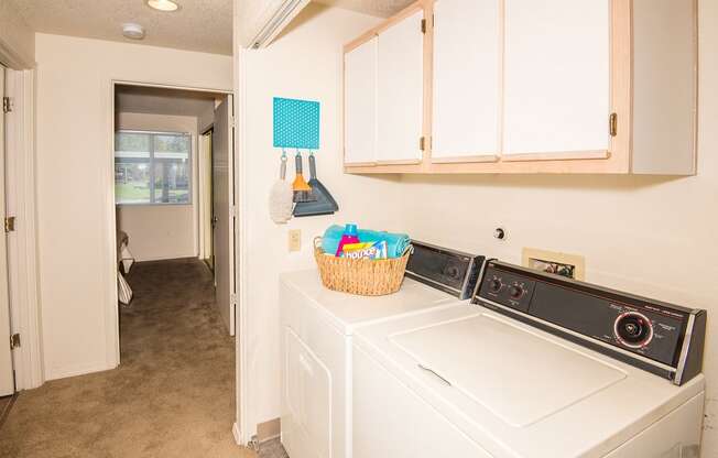 Sir Charles Court Model Hallway & Laundry