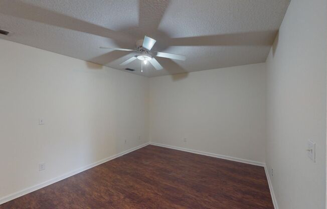 3 beds, 2.5 baths, $1,550