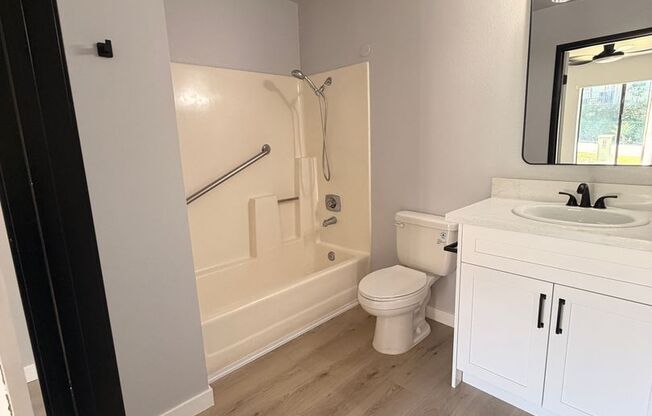 1 bed, 1 bath, 515 sqft, $2,050, Unit 960 - 104