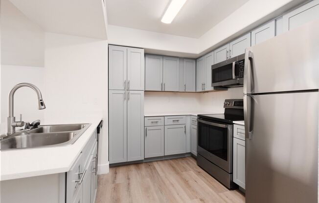 3 beds, 2 baths, $1,675, Unit # 1080