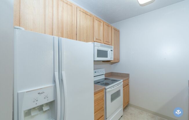 1 bed, 1 bath, 639 sqft, $1,085, Unit CT-10