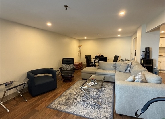 376 Ocean Ave #1005