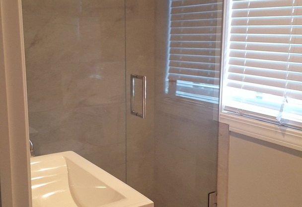 Studio, 1 bath, 340 sqft, $1,095, Unit 1-6