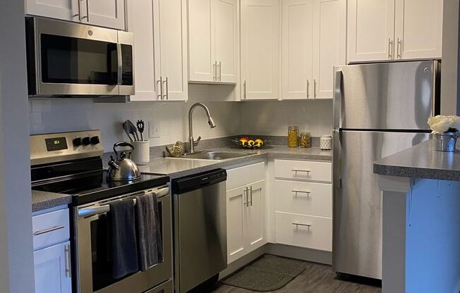 1 bed, 1 bath, 600 sqft, $1,405, Unit 133