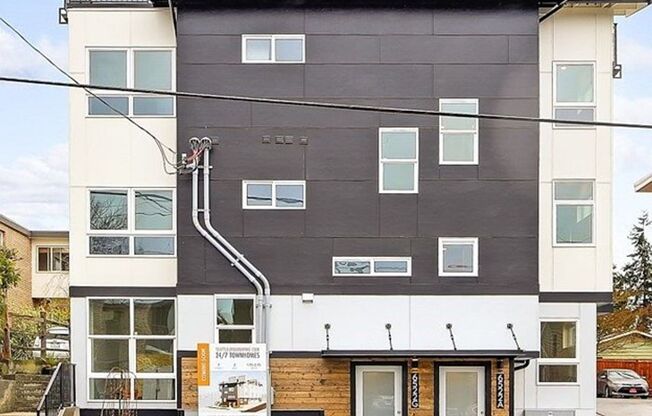 2 Bedroom Ballard Townhome Available