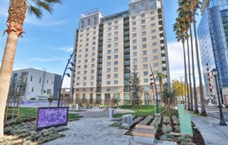 San Jose Downtown Luxurious Corner Unit with views