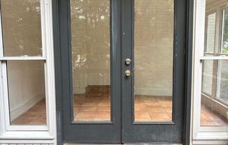 219-Hillcrest