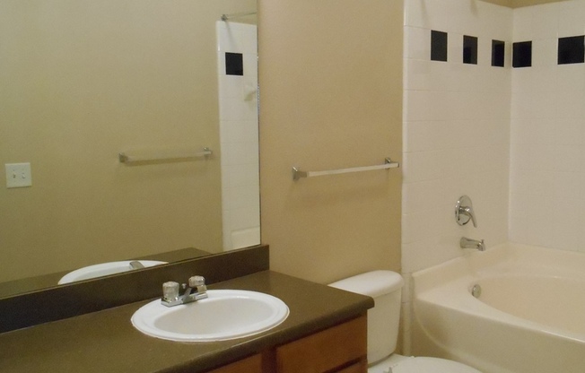 1 bed, 1 bath, 987 sqft, $1,134, Unit 1213