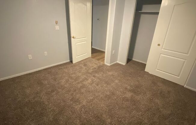 3 beds, 2 baths, $1,875, Unit # 1313