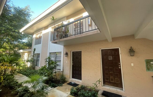 520-524 Valencia Ave, CG