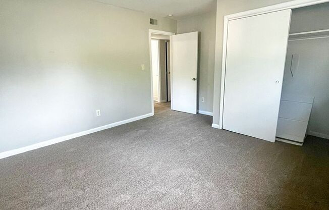 2 beds, 1 bath, 850 sqft, $1,400, Unit Unit B