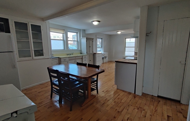 292 CEDAR ST