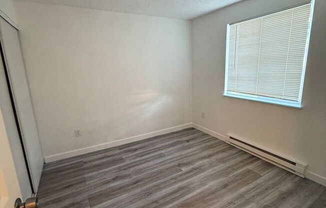 2 beds, 1 bath, 750 sqft, $1,295, Unit 3863