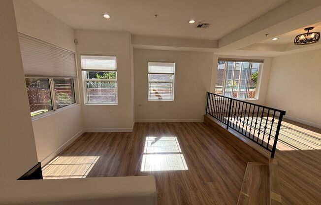 Remodeled 3 Bed 3 Bath Townhome for Rent in Glendale, CA
