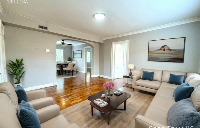4511 ROANOKE PKWY