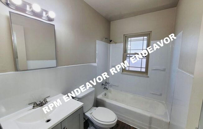 1 bed, 1 bath, 510 sqft, $700, Unit 6149 Garfield Ave