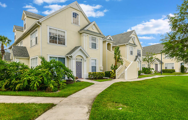 Apartment exterior | Bay Harbor