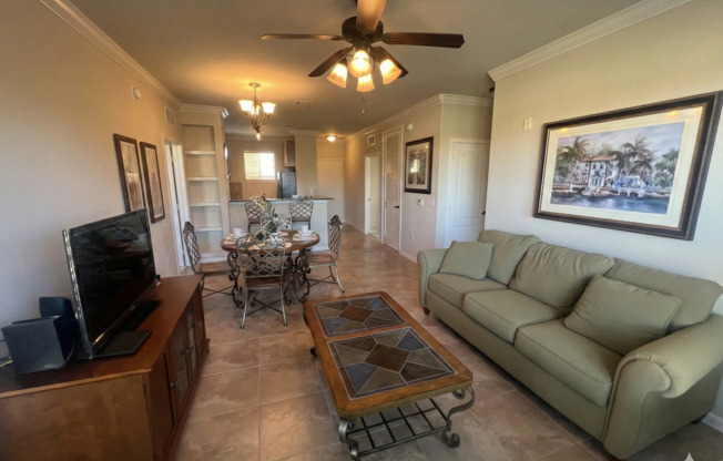 Spacious 3 bedroom Condo with Resort-Style Living!