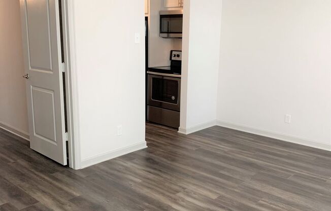 1 bed, 1 bath, 684 sqft, $890, Unit 2325-07