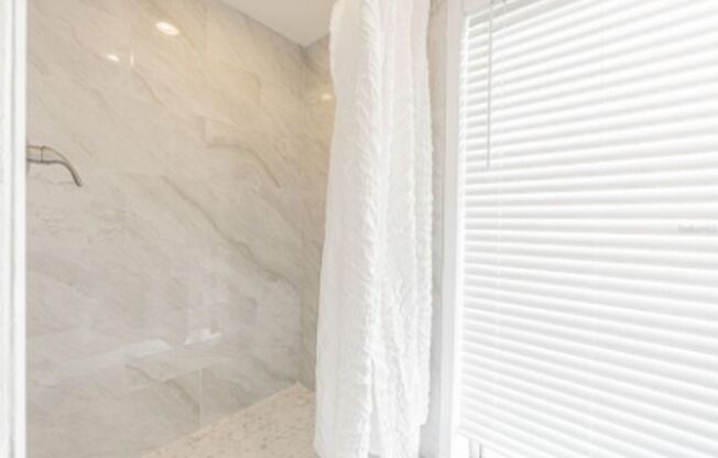 12609 130th St, Largo, FL 33774 – Your Ideal Home Awaits!