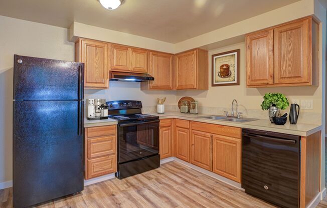 2 beds, 1 bath, 884 sqft, $1,325, Unit 201-180