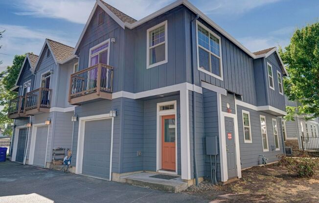 Modern 3 BD Portland Home in Gated Community