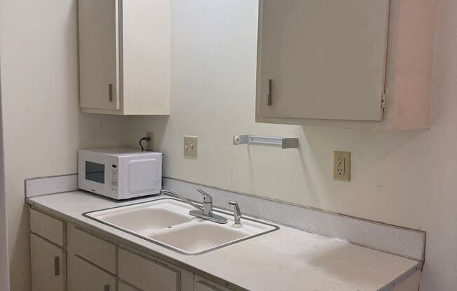 2 beds, 1 bath, 550 sqft, $695, Unit 1116-207