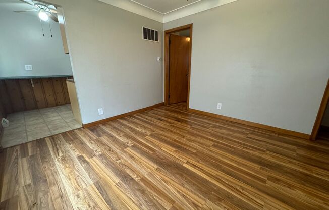 Updated 1BR Apartment – Shared Laundry, Cats OK – $750/mo