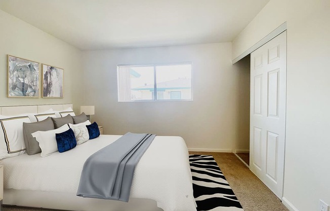 Comfortable Bedroom at Oak Pointe, Fremont, 94538