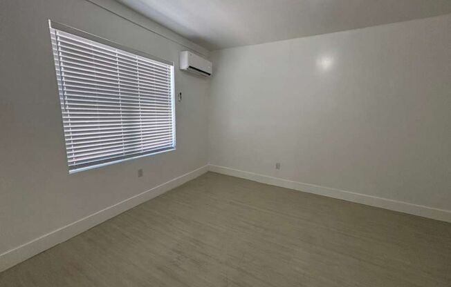 2 beds, 1 bath, 550 sqft, $1,550, Unit Unit 08