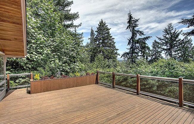 Mercer Island Beauty 4bed/2.5bath Home